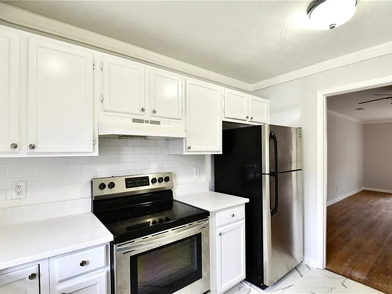 2898 Webb Bridge Rd — Photo 9