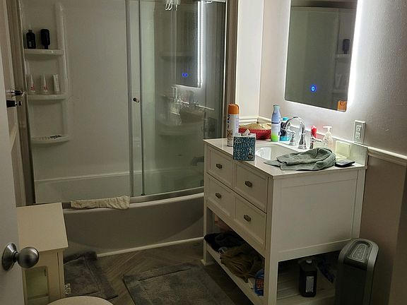 2nd image of 12711 NE 120th St APT A11