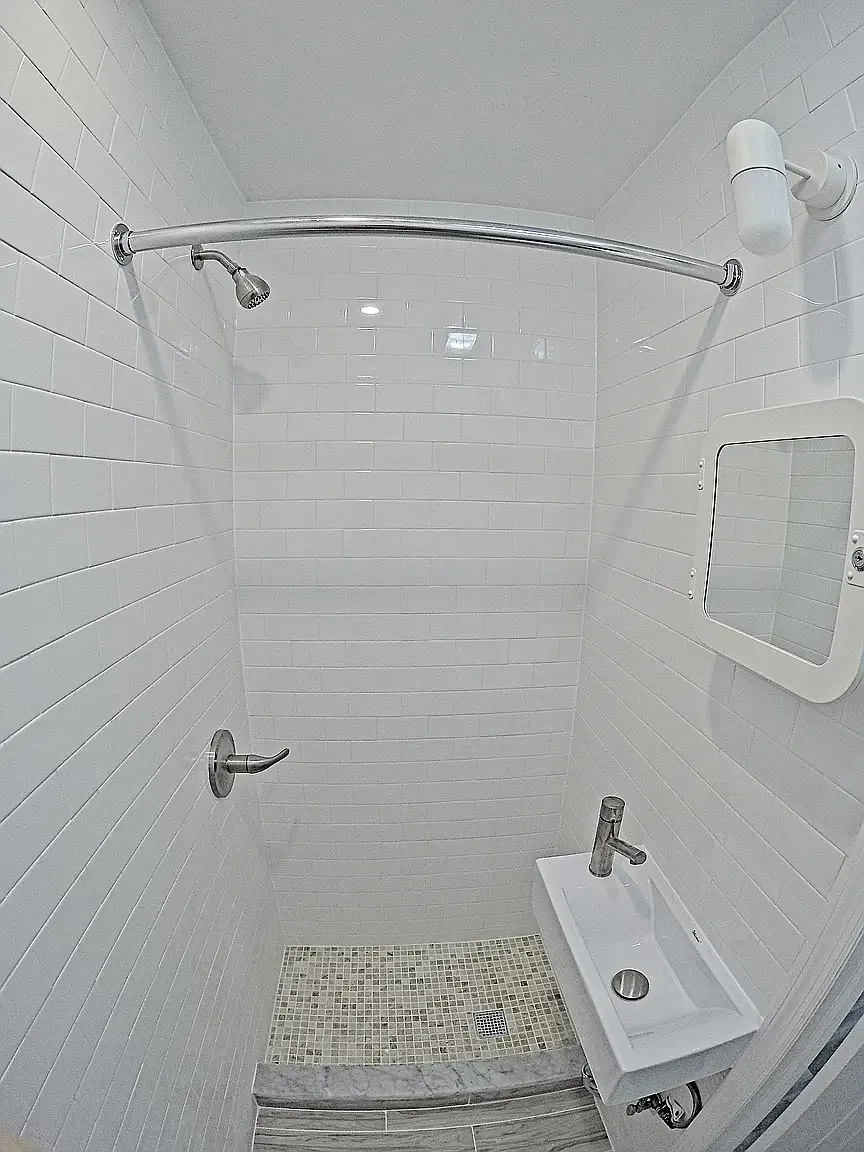 40-24 Aske Street — Photo 4