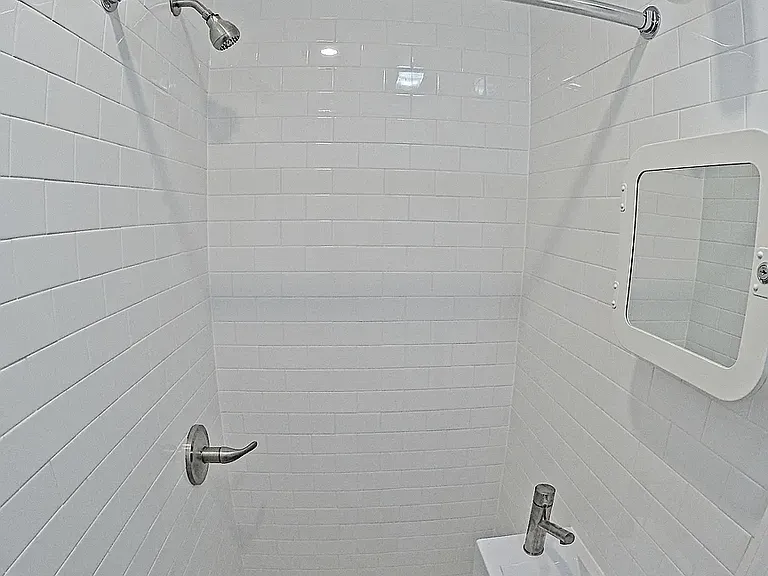 40-24 Aske St #2F — Photo 4