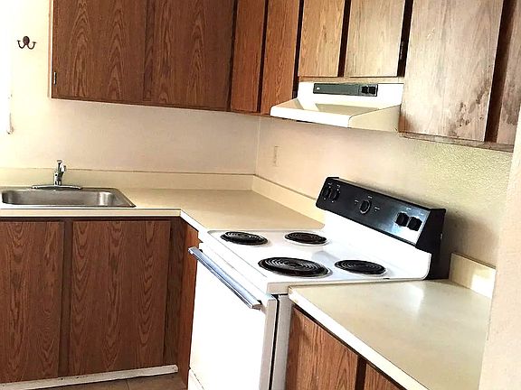 4th image of 8606 23rd Avenue Northeastunit #1