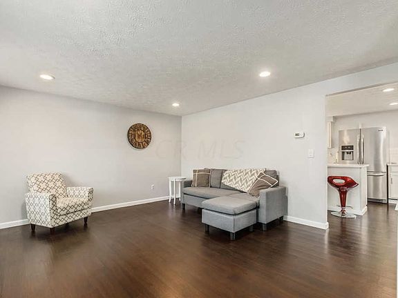 3rd image of 4129 Sequoia Ave