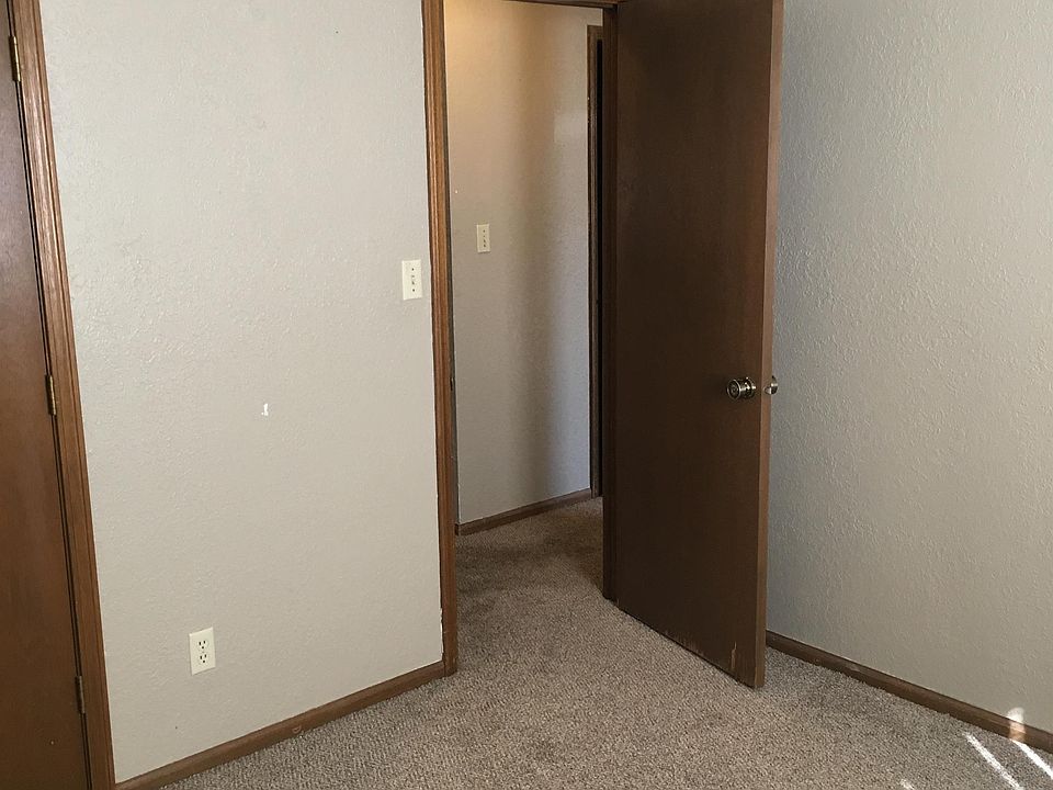 1st image of 1312 Cherry Pl APT B