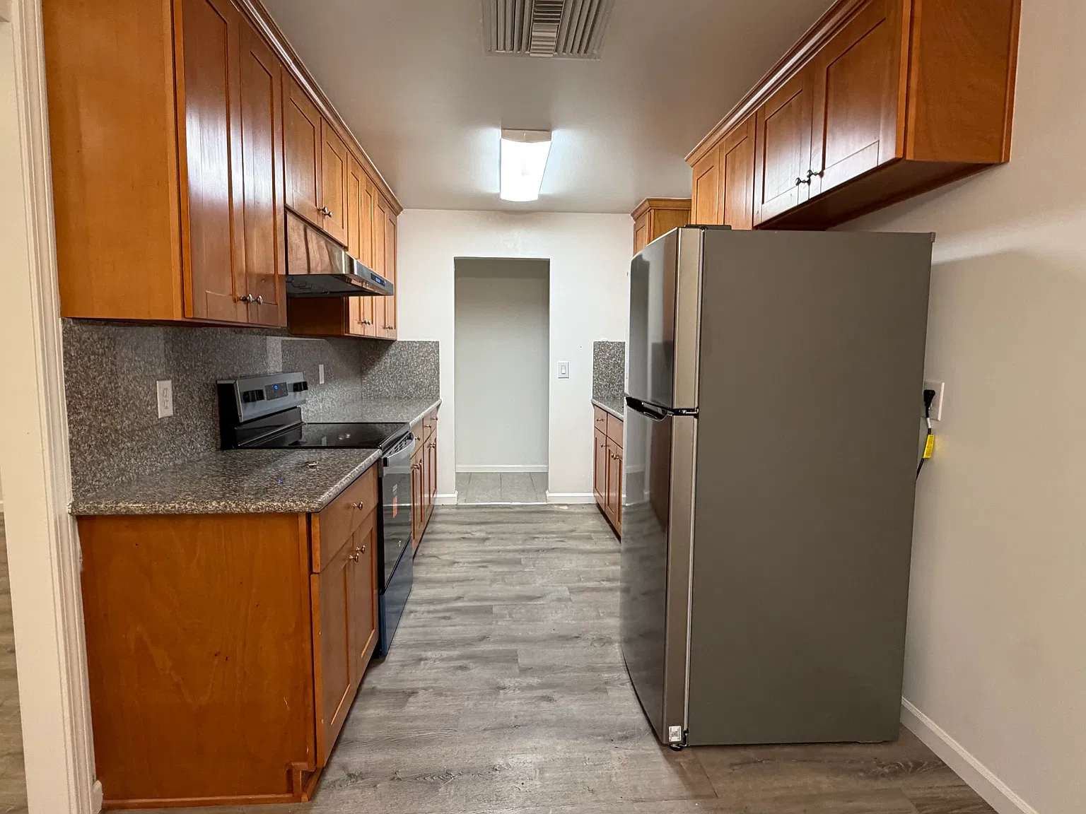 4 bed, 1477 sqft, $4,295 — Photo 3