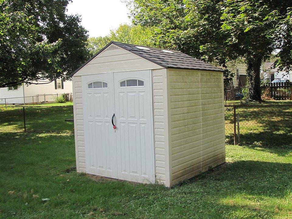 2nd image of 432 Poplar St