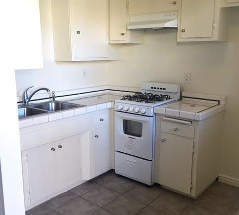 3rd image of 761 E Orange Grove Blvd APT 21