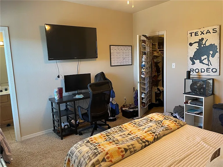305 Holleman Dr E #605 — Photo 4