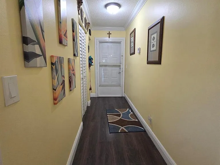 5975 Forest Hill Blvd #206 — Photo 5