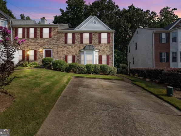 2505 Thorngate Dr, Acworth, GA 30101