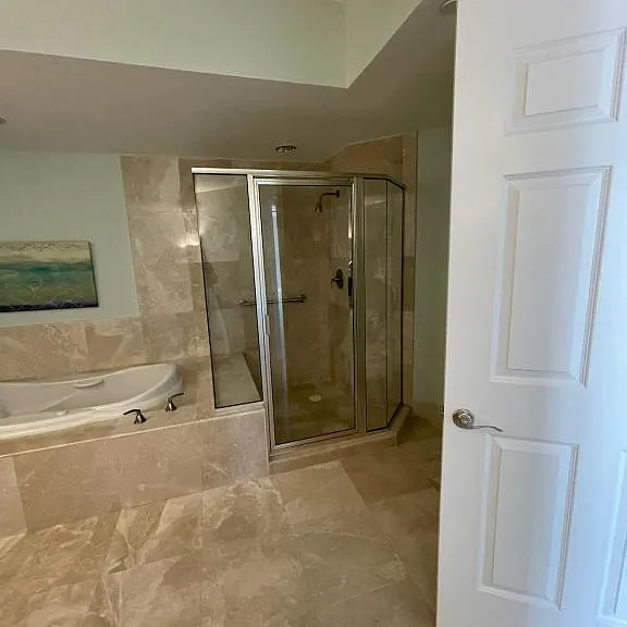 241 Riverside Dr — Photo 21