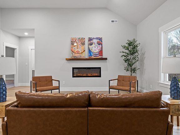 5th image of 109 Hidden Ridge Loop