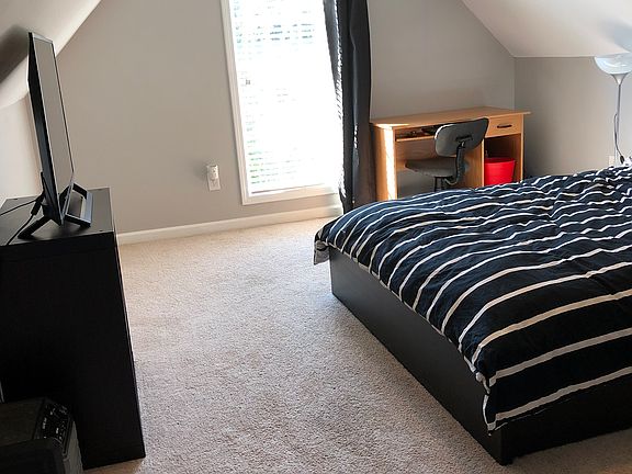 Upstairs bonus room