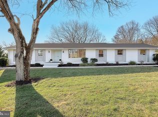 3960 N Sherman Extension St, Mount Wolf, PA 17347