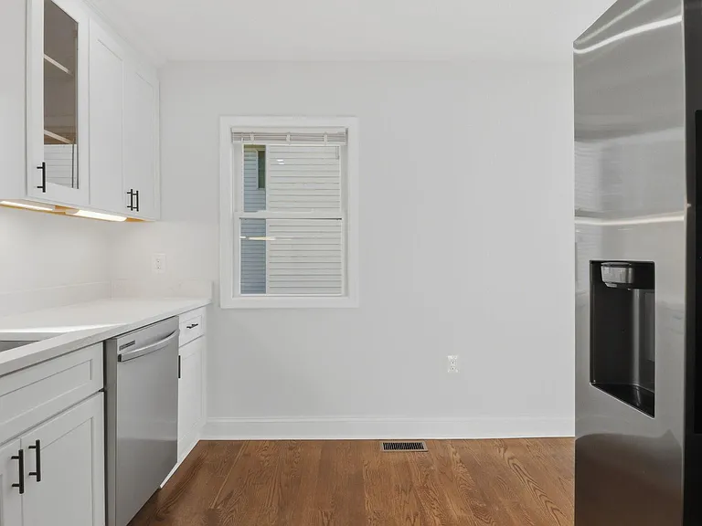 5633 Jamestown Rd — Photo 7
