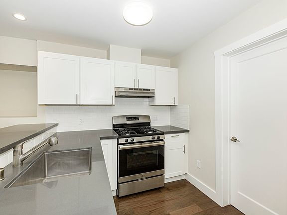 5th image of 1447 Mason St #15