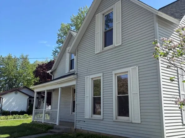 680 Broadway St, Prairie Du Sac, WI 53578
