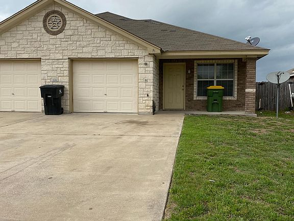 3rd image of 208 Coby Dr Unit B