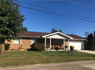 203 Winfield Ave, Winfield, WV 25213