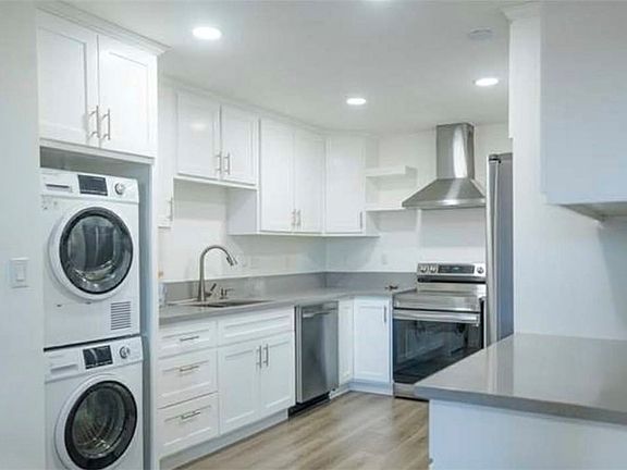 4th image of 1770 Ximeno Ave APT 202