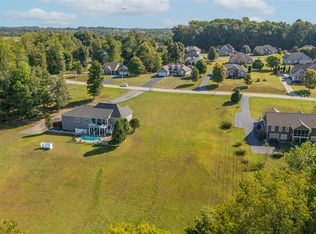 726 Megan Ln, Glasgow, KY 42141