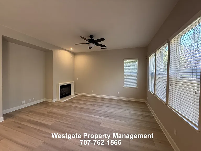 1708 Southridge Dr — Photo 11