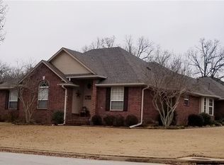 810 Forrest Park Way, Greenwood, AR 72936