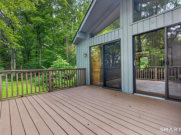 4th image of 35 Aileen Drive