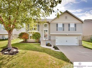 15409 Grebe St, Bennington, NE 68007