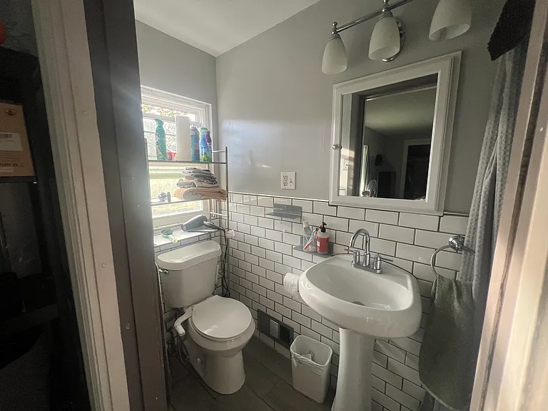 179 Heath St #2 — Photo 2
