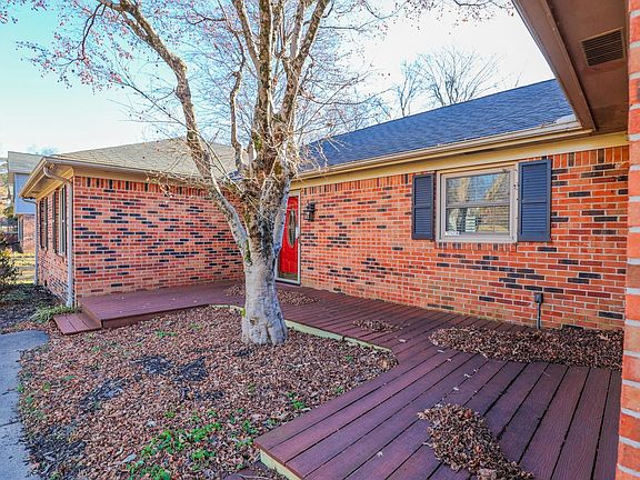 5th image of 4016 Alben Barkley Dr