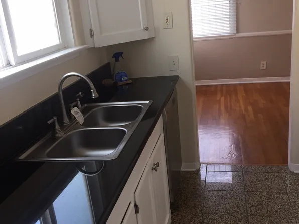 116 S Kings Rd, Los Angeles, CA 90048