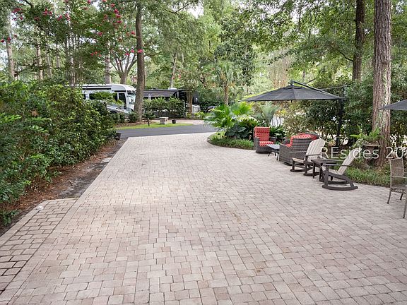 2nd image of 133 Arrow Rd #174