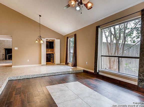 5th image of 16618 Fort Oswego St