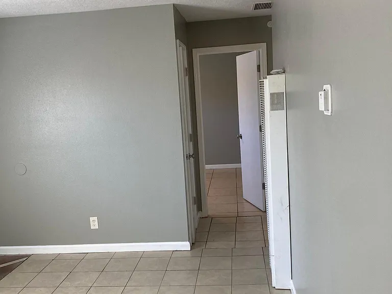 404 Texas St NE #2 — Photo 11