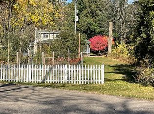 N3330 Covered Bridge Rd, Waupaca, WI 54981