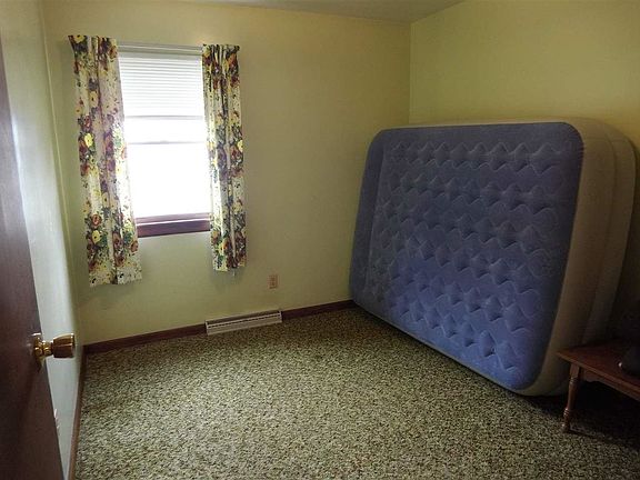 5th image of 713 Frank St