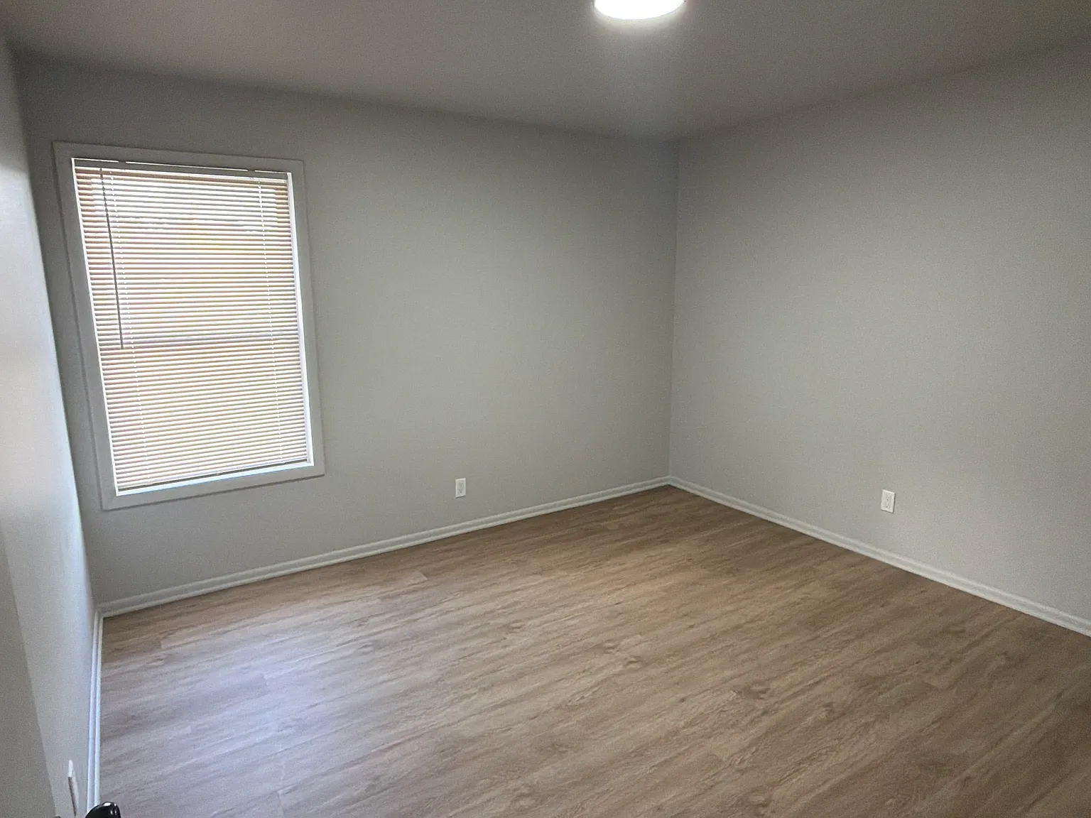2 bed, 950 sqft, $1,150 — Photo 4