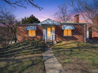 1051 N And South Rd, Saint Louis, MO 63130