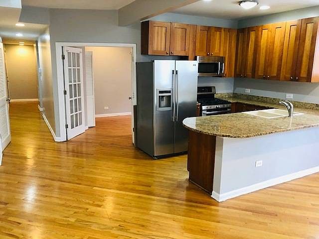 1st image of 6135 S Vernon Ave #2N