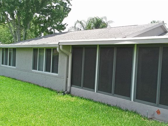 2nd image of 4824 Gallant Ln
