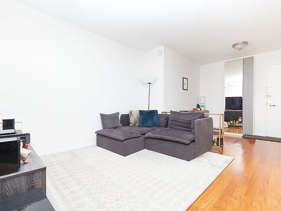 4th image of 345 E 80th St APT 15E