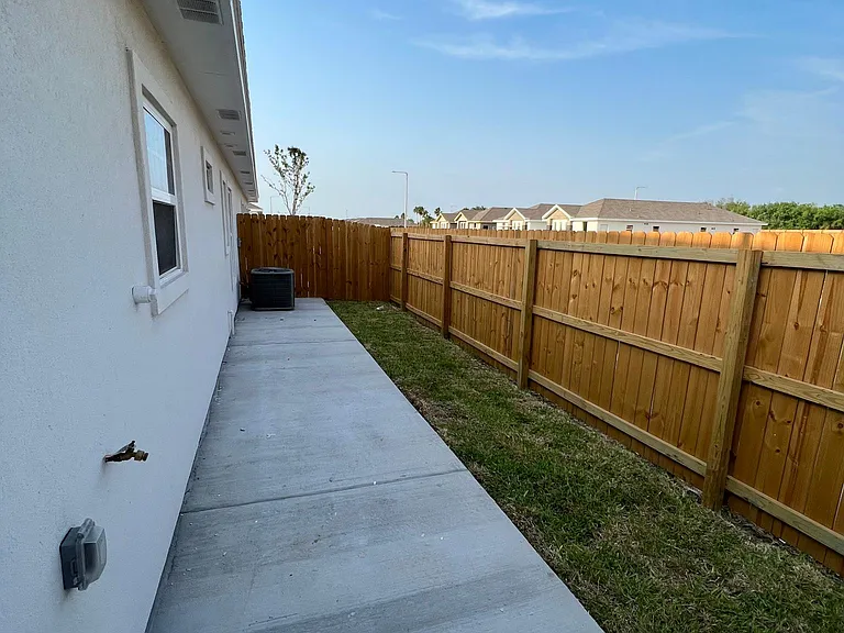 5600 Puffin St — Photo 7