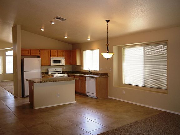 4th image of 16110 N 86th Ln