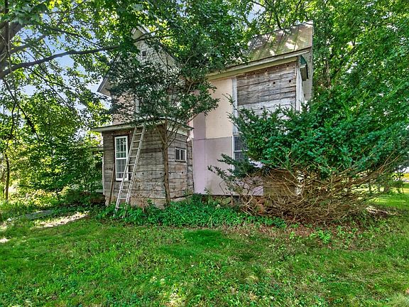 5th image of 810 Snedeker Rd
