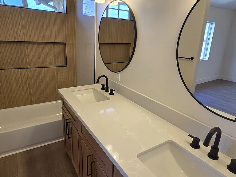 1165 Latigo Cv #5 — Photo 9