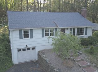 443 N 11th Ave, Beech Grove, IN 46107