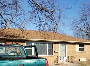 2718 N Victoria Ave, Peoria, IL 61604