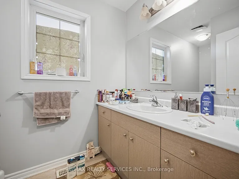 75 Benhurst Cres #UPPER — Photo 40