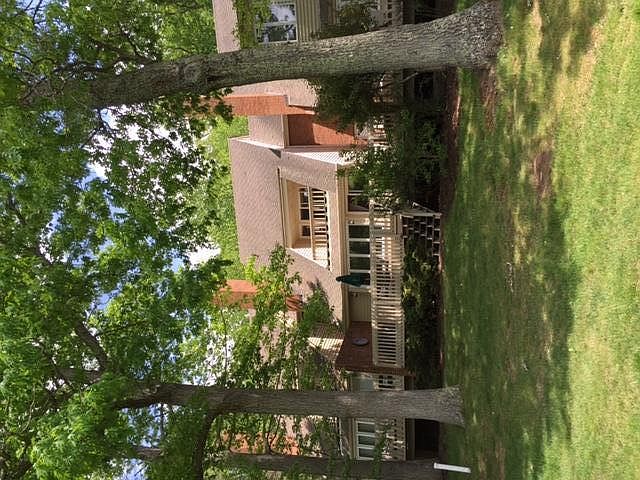 1st image of 98 Fairway Dr