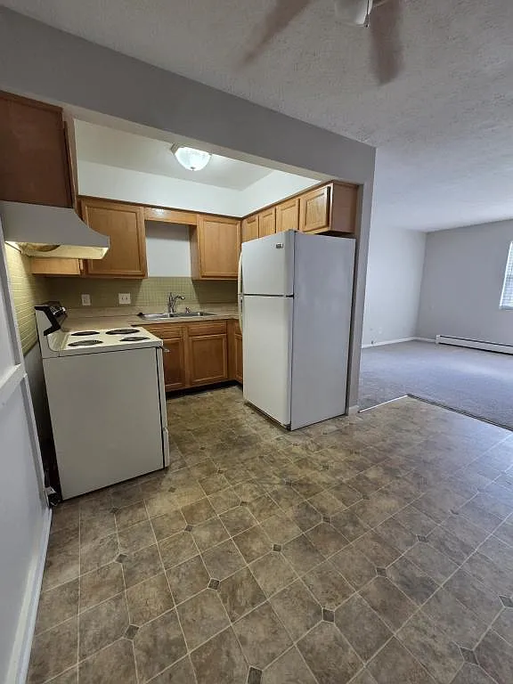 833 Garden Ave — Photo 3